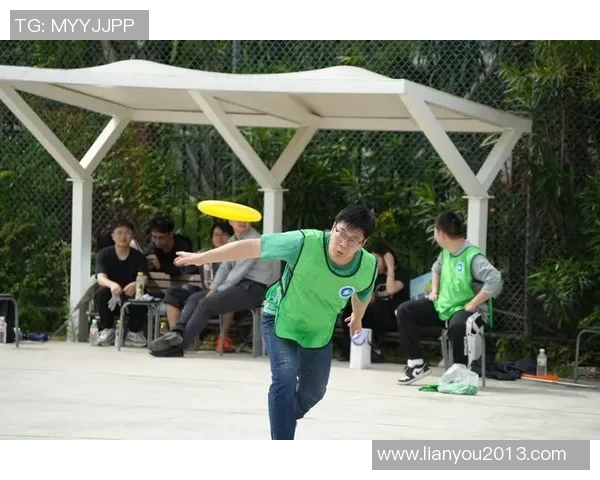 南京飞盘队的耐力挑战与训练探索聚焦飞盘运动的魅力与发展